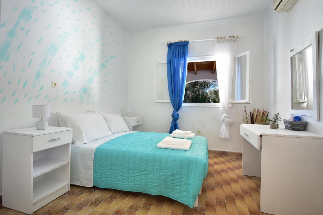Merlyn Rooms Into The Nature, 100M From The Beach Δαφνίλα Εξωτερικό φωτογραφία