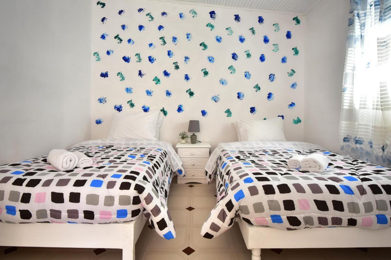 Merlyn Rooms Into The Nature, 100M From The Beach Δαφνίλα Εξωτερικό φωτογραφία