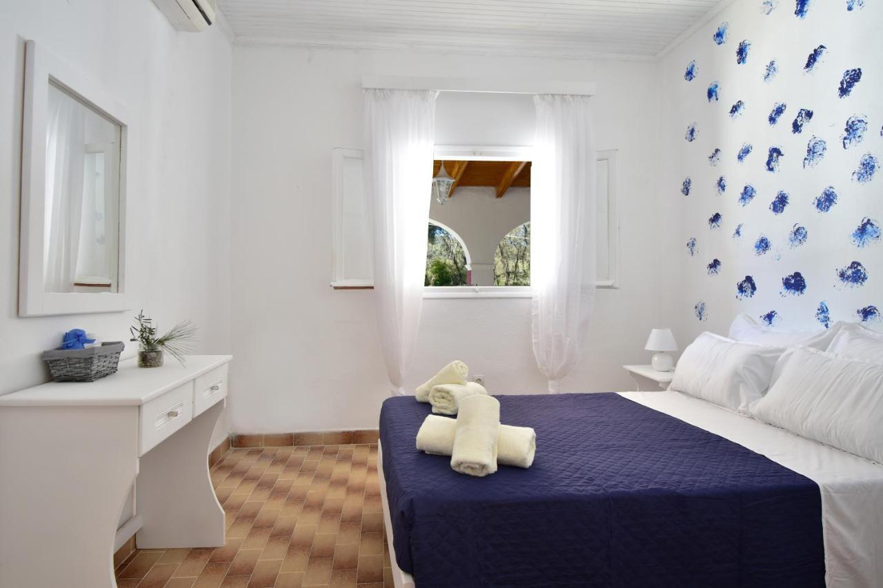 Merlyn Rooms Into The Nature, 100M From The Beach Δαφνίλα Εξωτερικό φωτογραφία